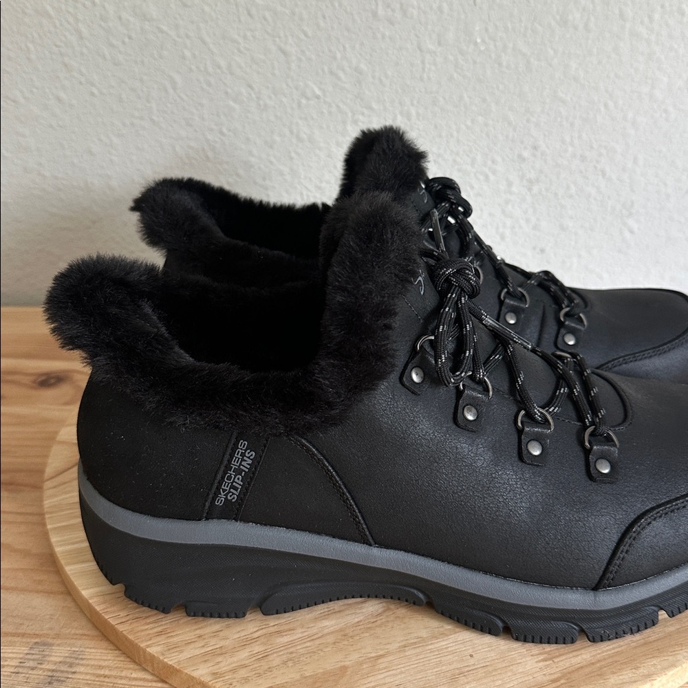 Skechers Hands Free Slip-Ins Womens Easy Going Fall Adventure Flat Heel Winter - Picture 2 of 7